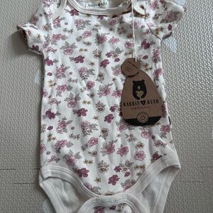Rabbit & Bear Organic Floral Bodysuit - Cream and Pink